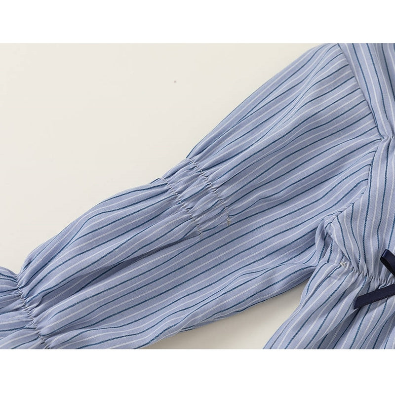 blue border ribbon shirt